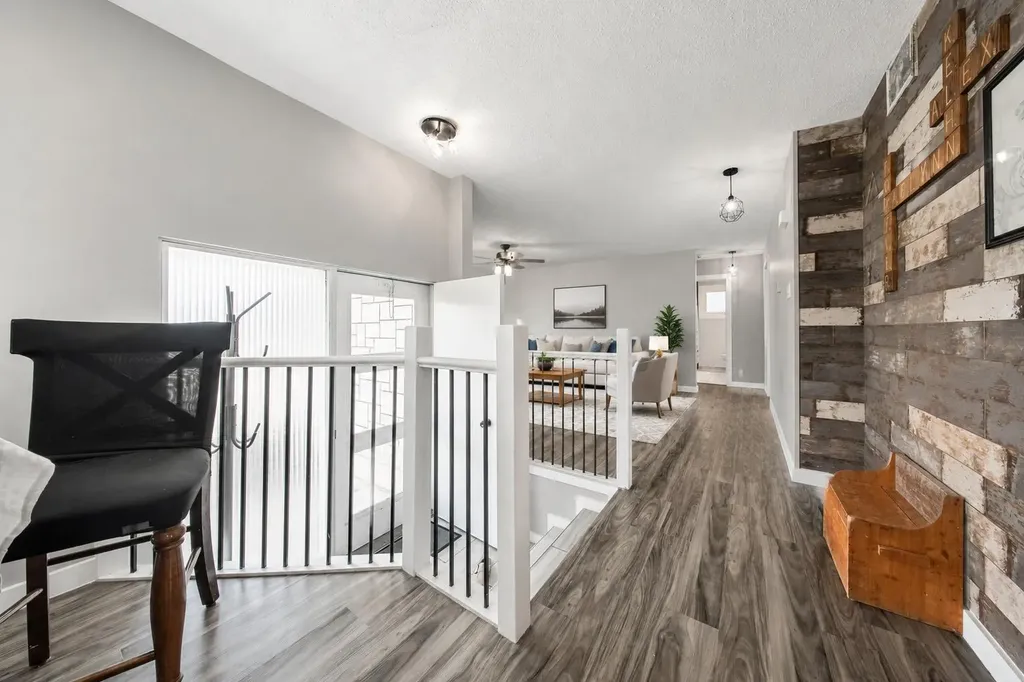 5112 46 Avenue Ponoka AB T4J 1J5