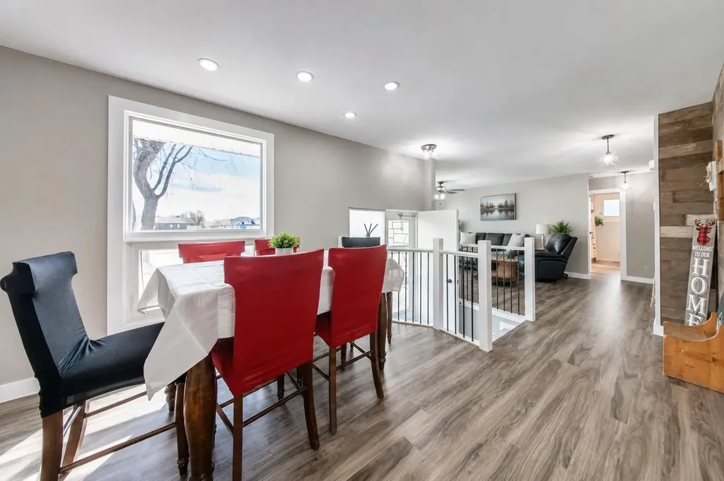 5112 46 Avenue Ponoka AB T4J 1J5