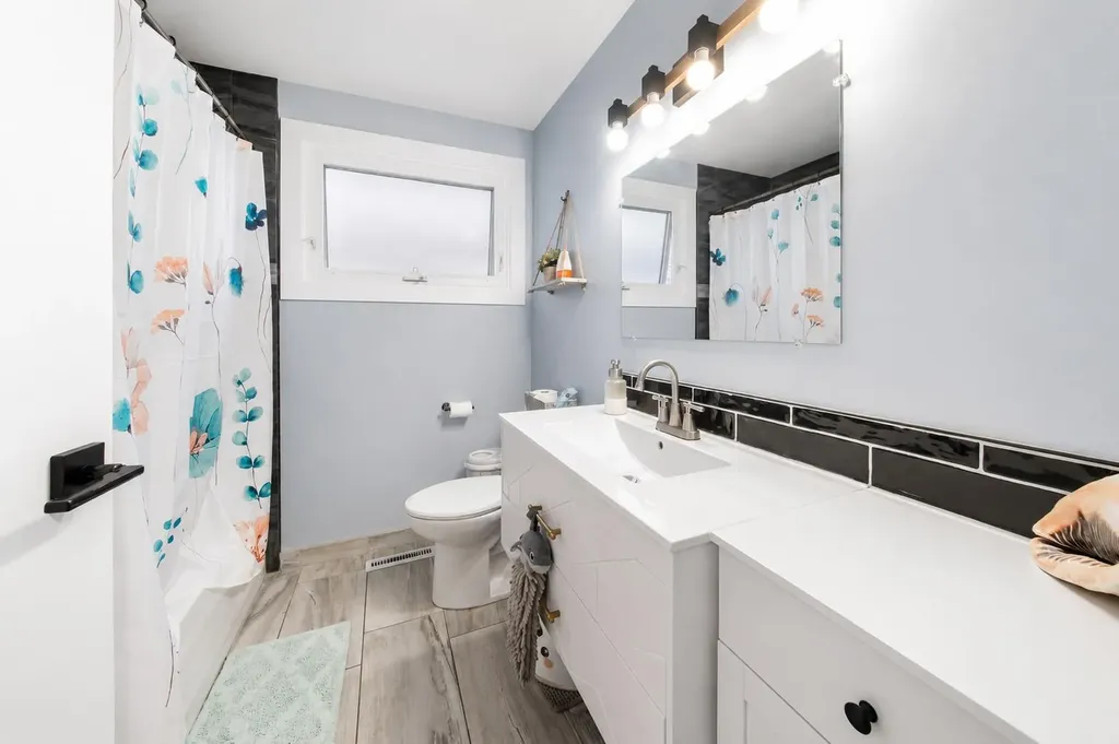 5112 46 Avenue Ponoka AB T4J 1J5