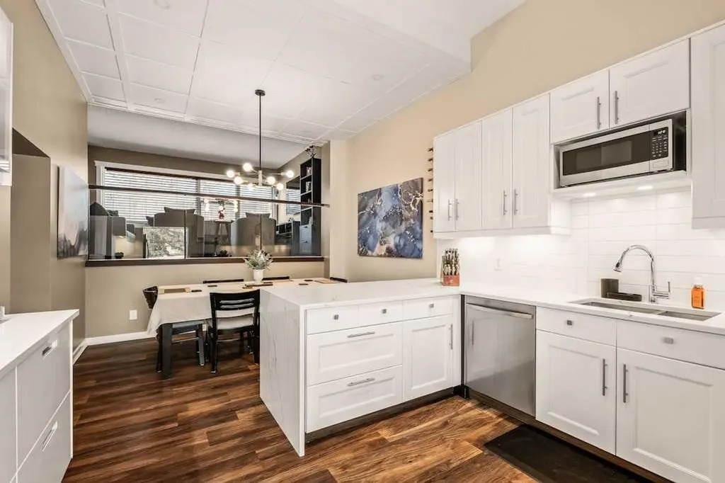 99 Brae Glen Lane SW Calgary AB T2W 1B6