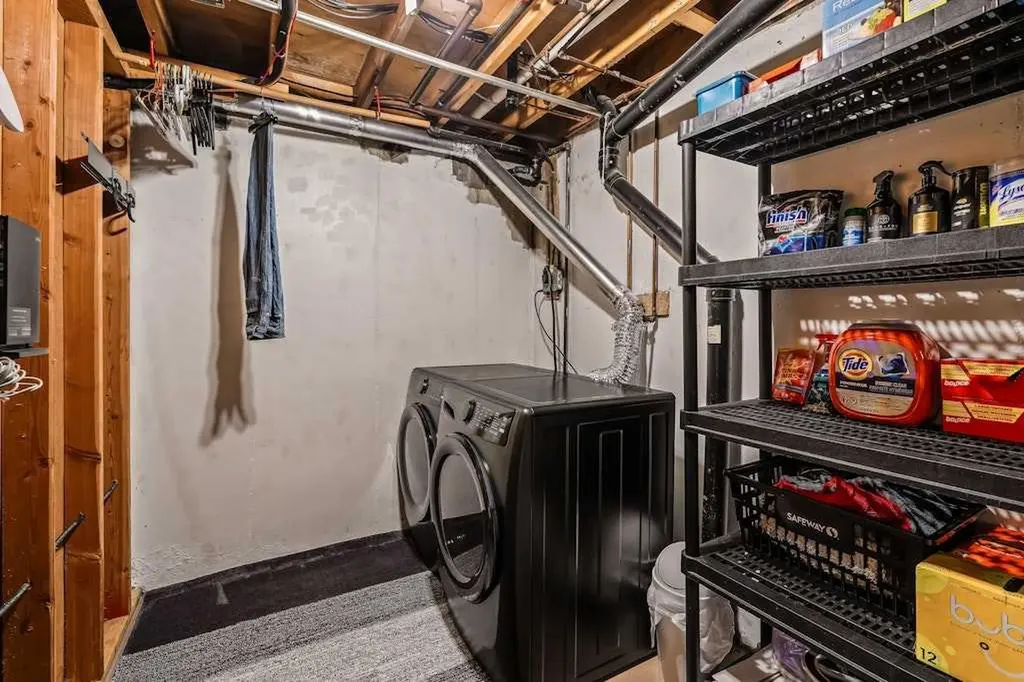 99 Brae Glen Lane SW Calgary AB T2W 1B6