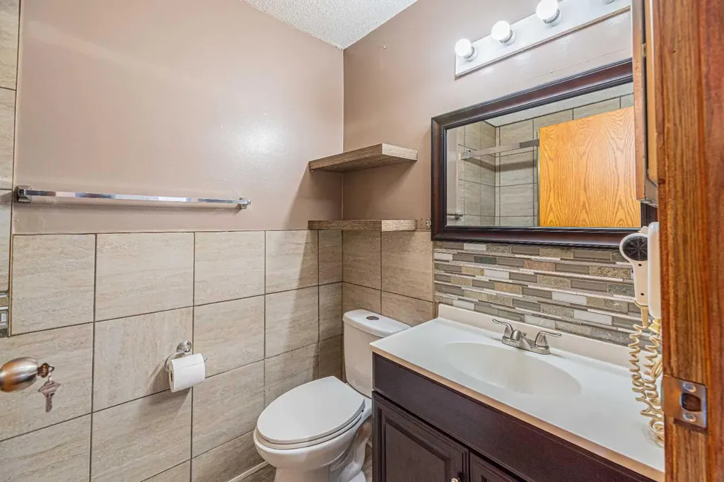 14 Martindale Mews NE Calgary AB T3J 2V5