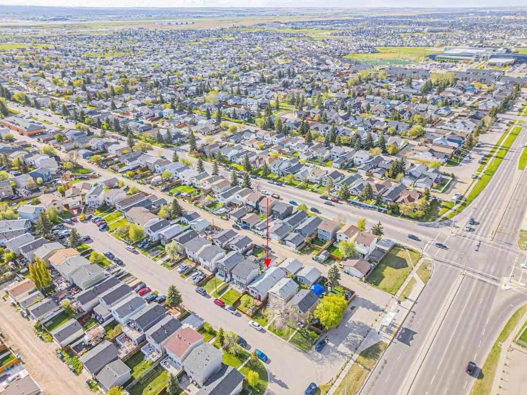 14 Martindale Mews NE Calgary AB T3J 2V5
