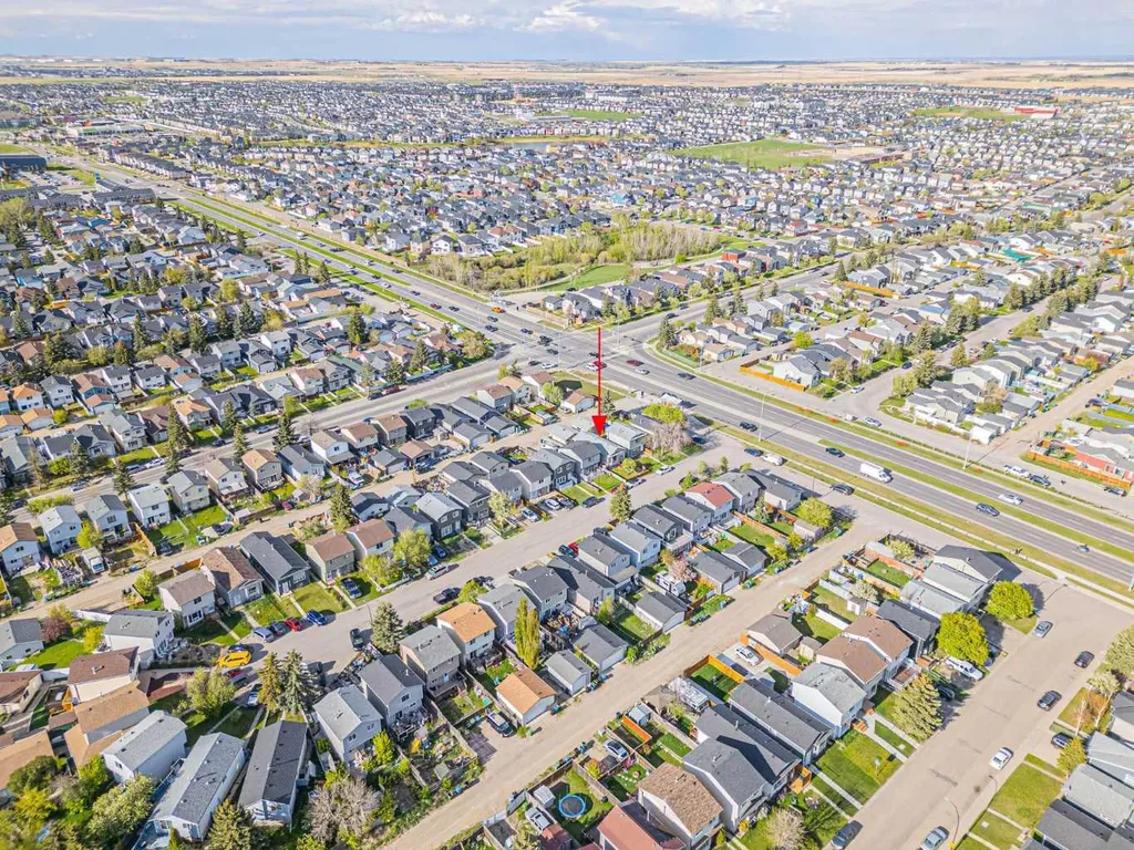 14 Martindale Mews NE Calgary AB T3J 2V5