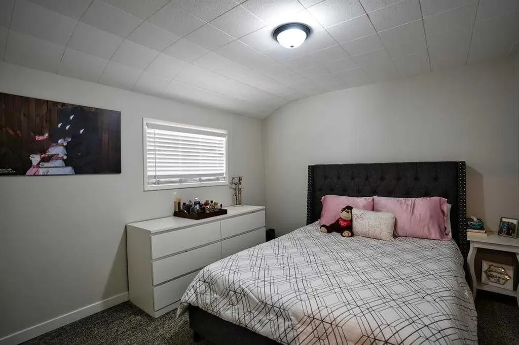 2418 & 2414 27 Street SE Calgary AB t2b0r2