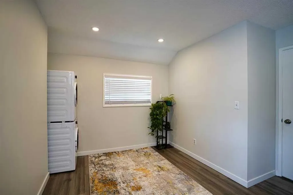 2418 & 2414 27 Street SE Calgary AB t2b0r2