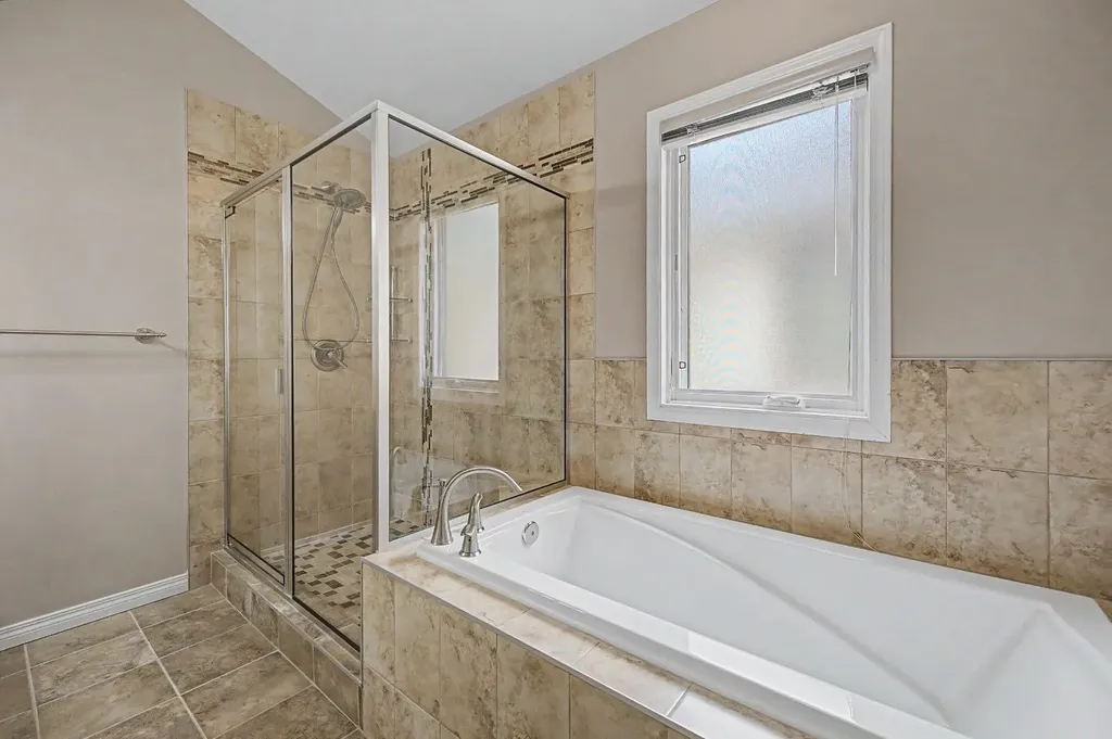 1206 19 Avenue NW Calgary AB T2M 1A2