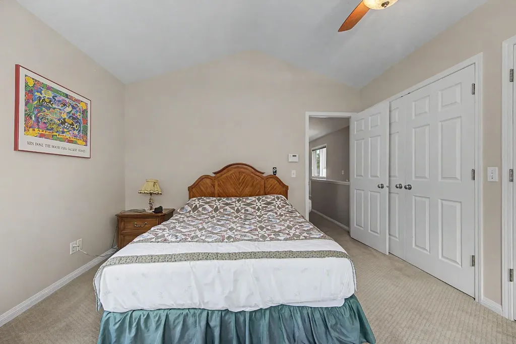 1206 19 Avenue NW Calgary AB T2M 1A2