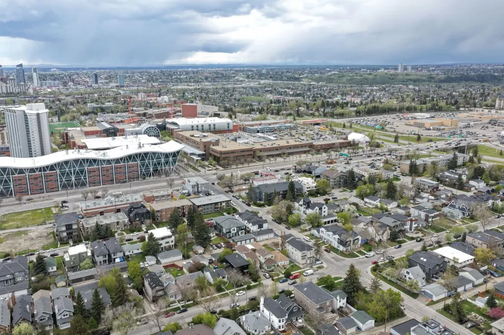 1206 19 Avenue NW Calgary AB T2M 1A2