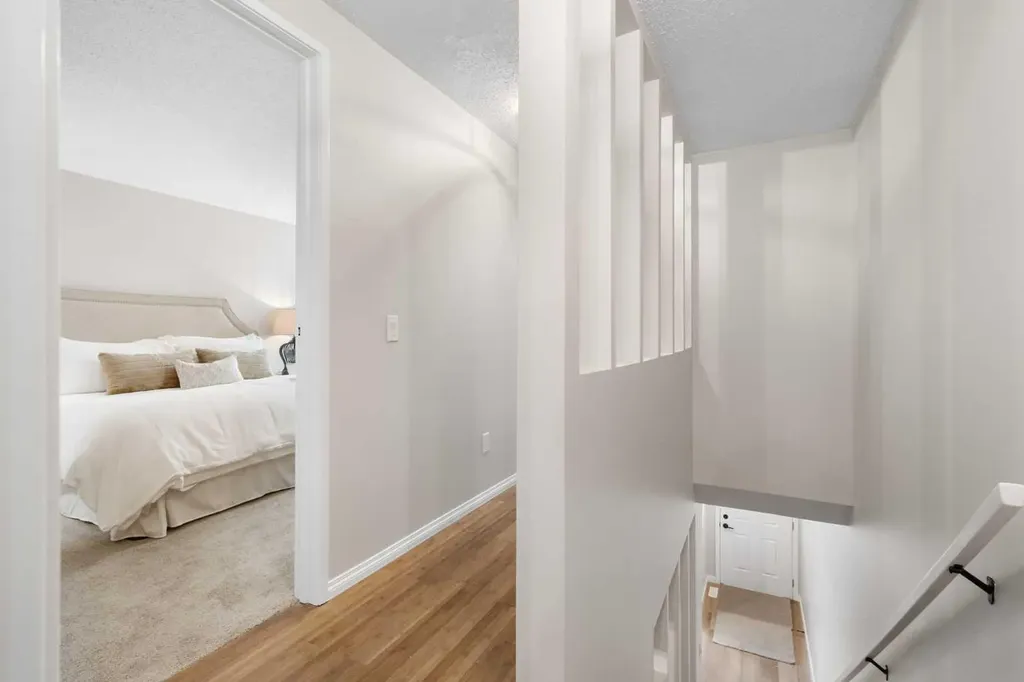 330 Canterbury Drive SW Calgary AB T2W 1H6