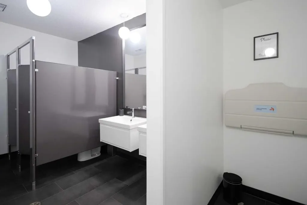 330 Canterbury Drive SW Calgary AB T2W 1H6