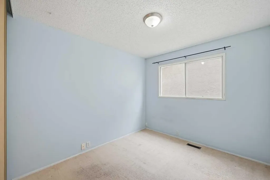 128 Ridgegate Way SW Airdrie AB T4B1A9