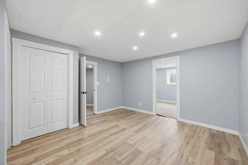 128 Ridgegate Way SW Airdrie AB T4B1A9