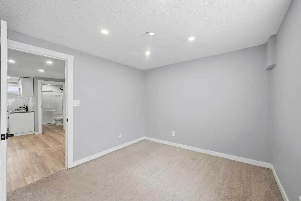 128 Ridgegate Way SW Airdrie AB T4B1A9