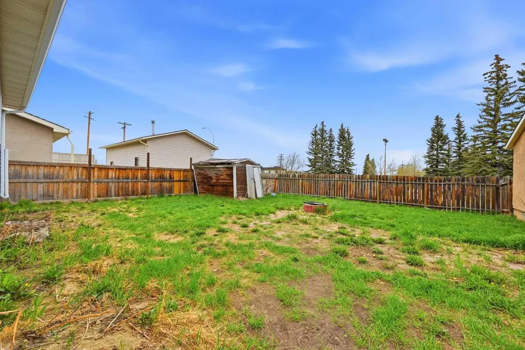 128 Ridgegate Way SW Airdrie AB T4B1A9