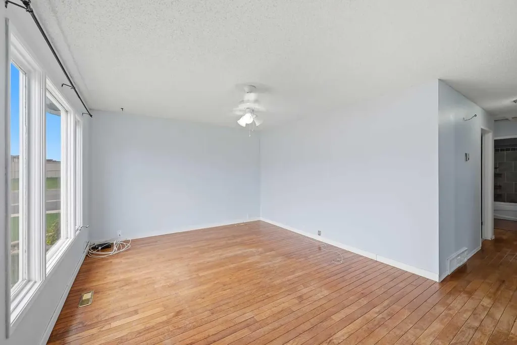 128 Ridgegate Way SW Airdrie AB T4B1A9