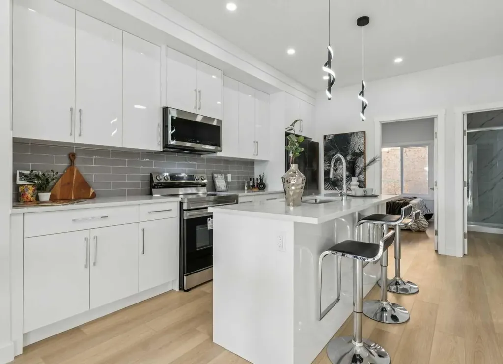 95 Saddlecrest Circle NE Calgary AB T3J0Z2
