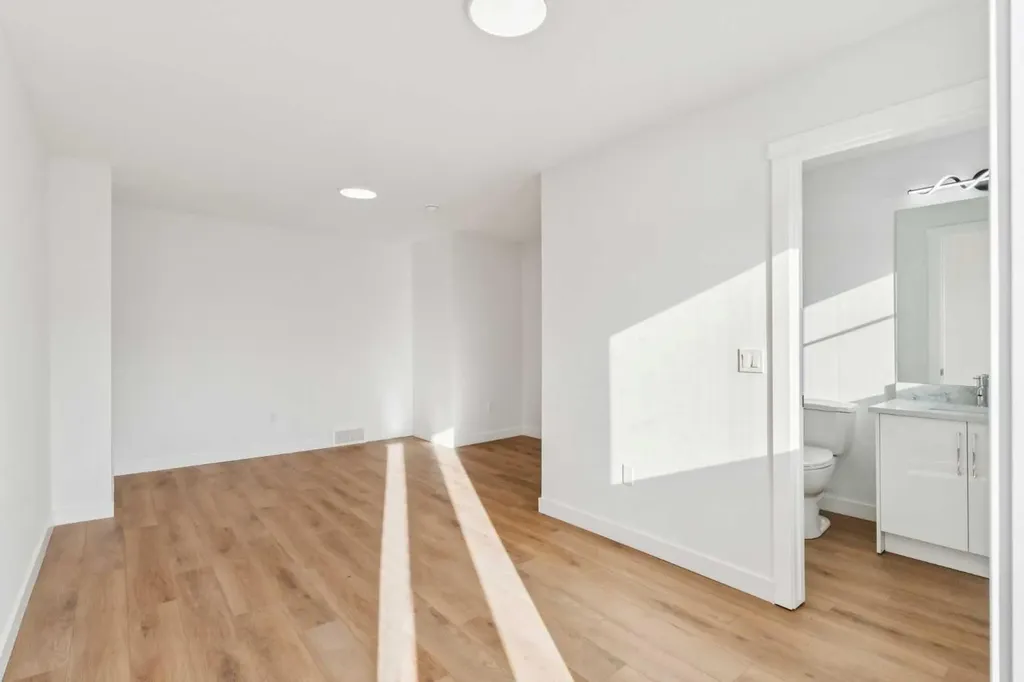 95 Saddlecrest Circle NE Calgary AB T3J0Z2