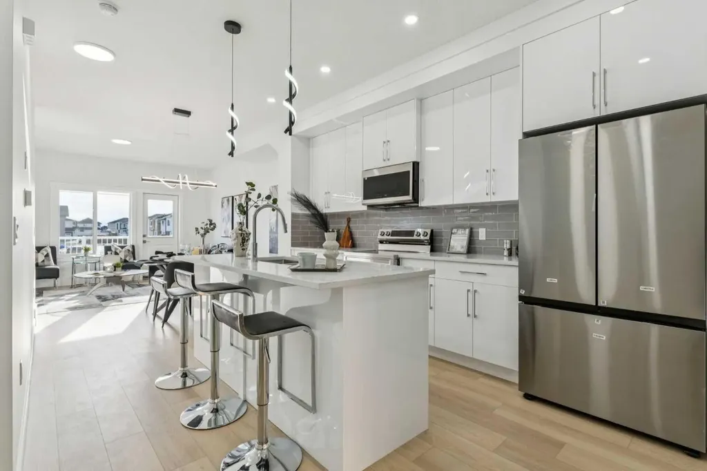 95 Saddlecrest Circle NE Calgary AB T3J0Z2