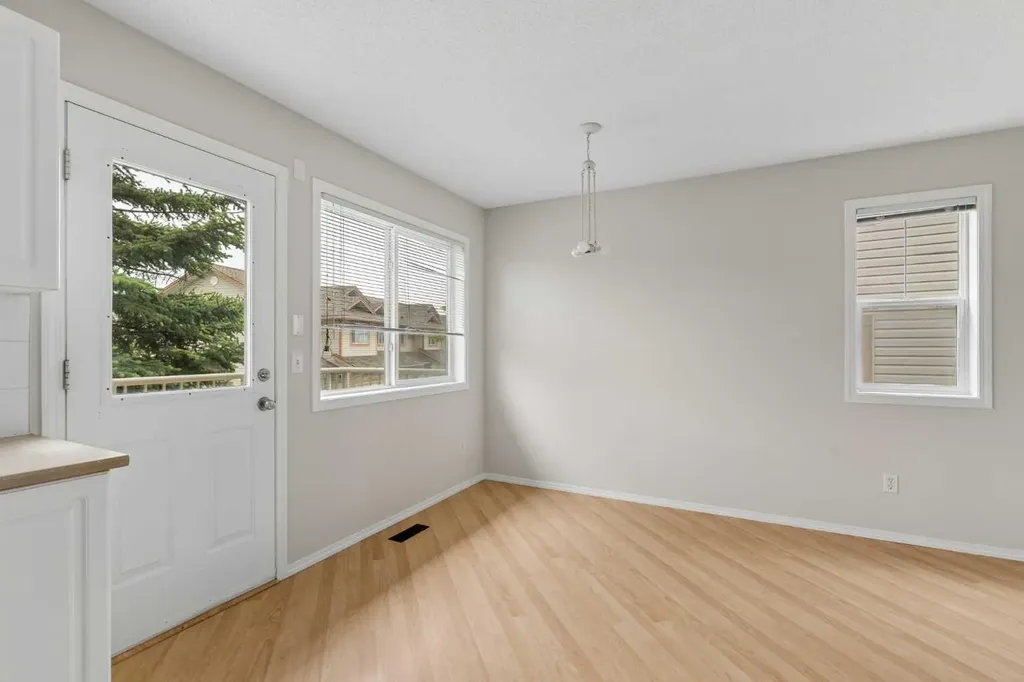 66 Citadel Point NW Calgary AB T3G 5L2