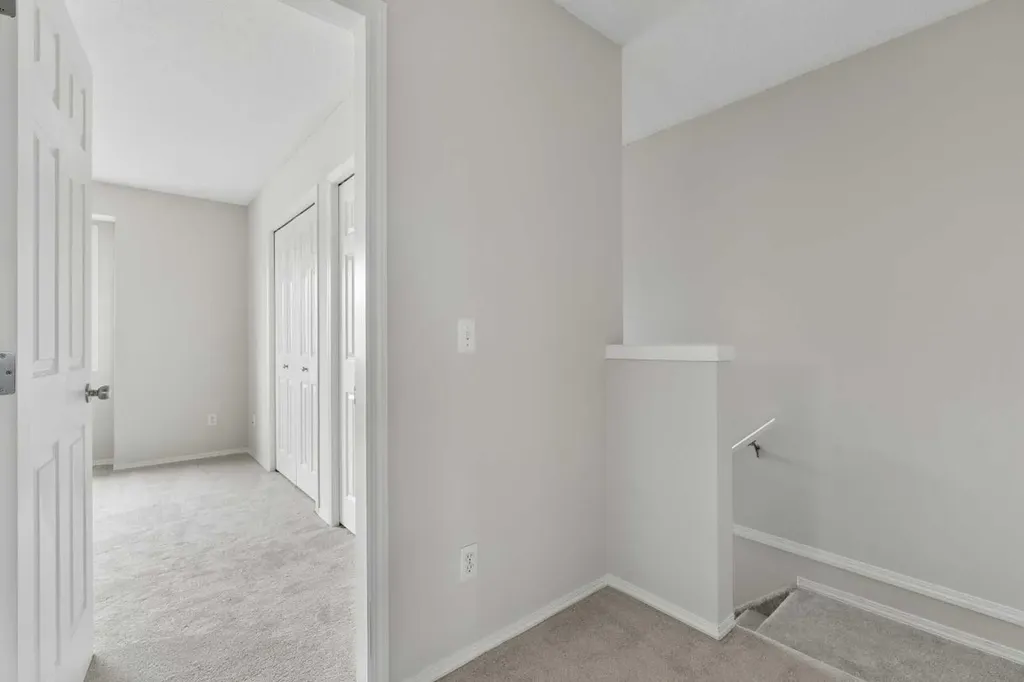 66 Citadel Point NW Calgary AB T3G 5L2