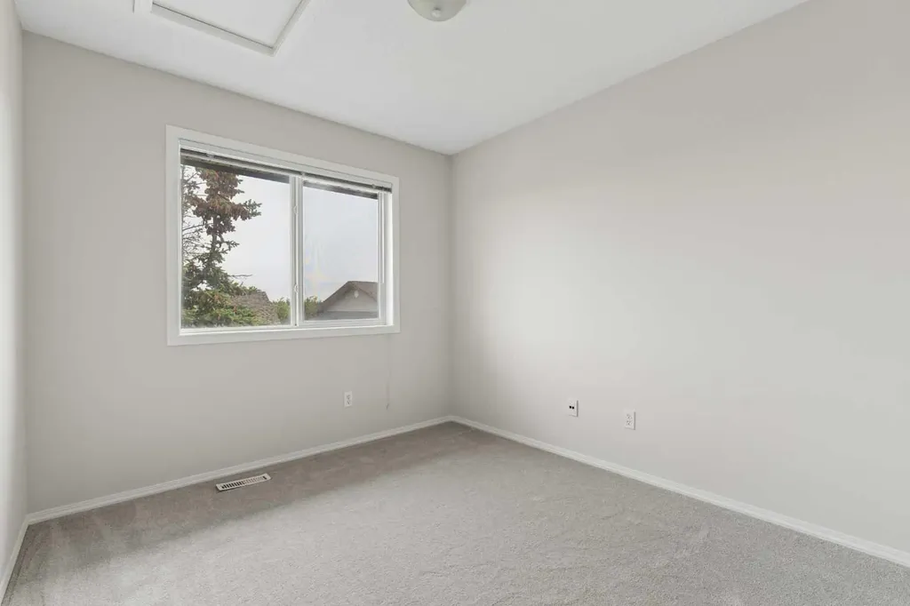 66 Citadel Point NW Calgary AB T3G 5L2