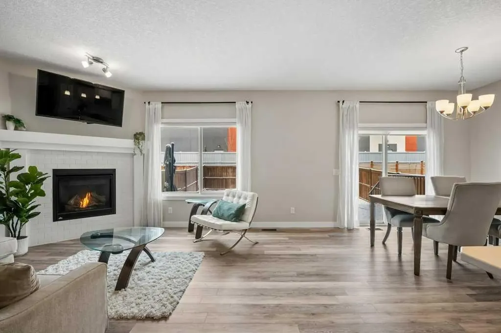 183 Kinniburgh Road Chestermere AB T1X0T8