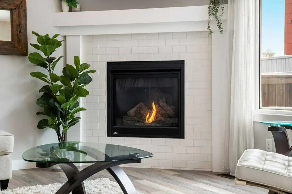 183 Kinniburgh Road Chestermere AB T1X0T8
