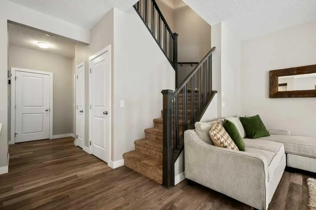 183 Kinniburgh Road Chestermere AB T1X0T8