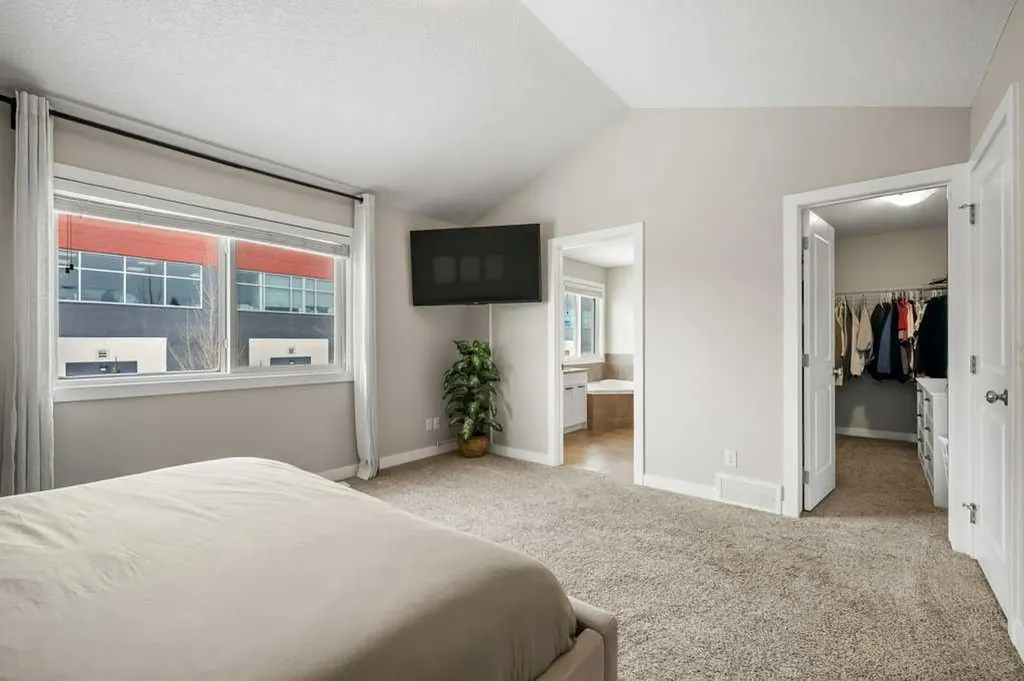183 Kinniburgh Road Chestermere AB T1X0T8
