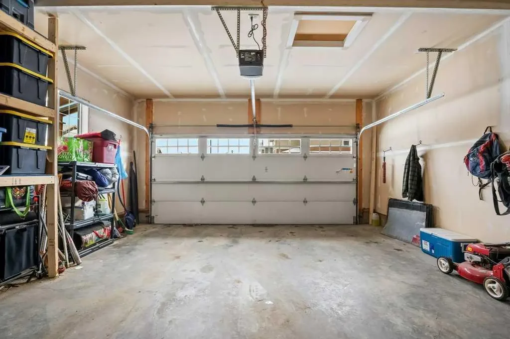 183 Kinniburgh Road Chestermere AB T1X0T8
