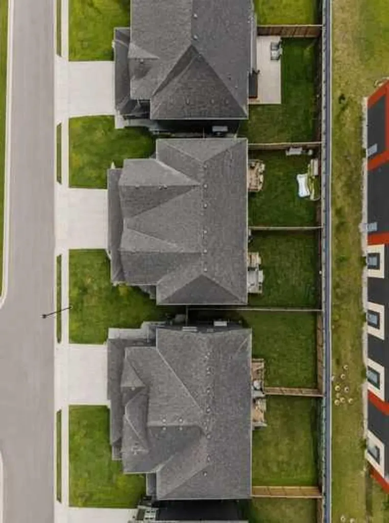 183 Kinniburgh Road Chestermere AB T1X0T8