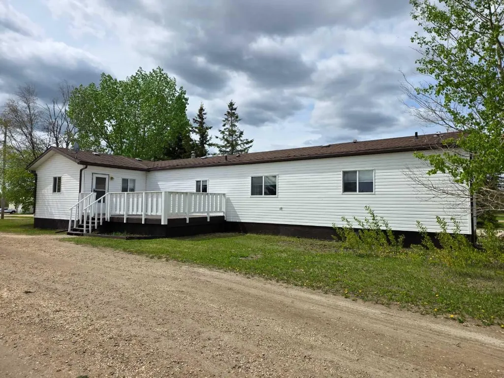 10215 99 Avenue Bezanson AB T0H 0G0