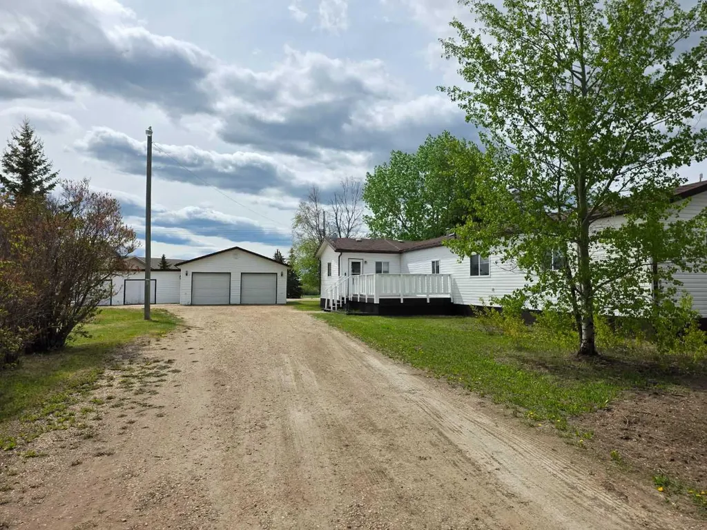 10215 99 Avenue Bezanson AB T0H 0G0