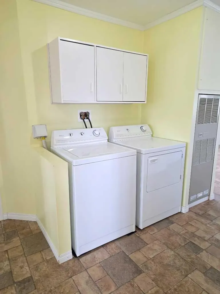 10215 99 Avenue Bezanson AB T0H 0G0