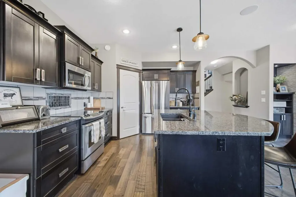 21 Parkridge Crescent Blackfalds AB T4M 0H2