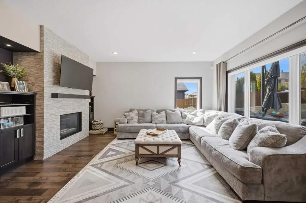 21 Parkridge Crescent Blackfalds AB T4M 0H2