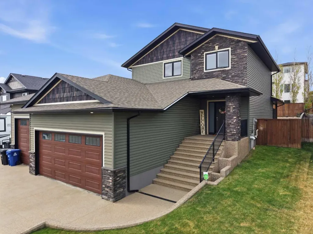 21 Parkridge Crescent Blackfalds AB T4M 0H2
