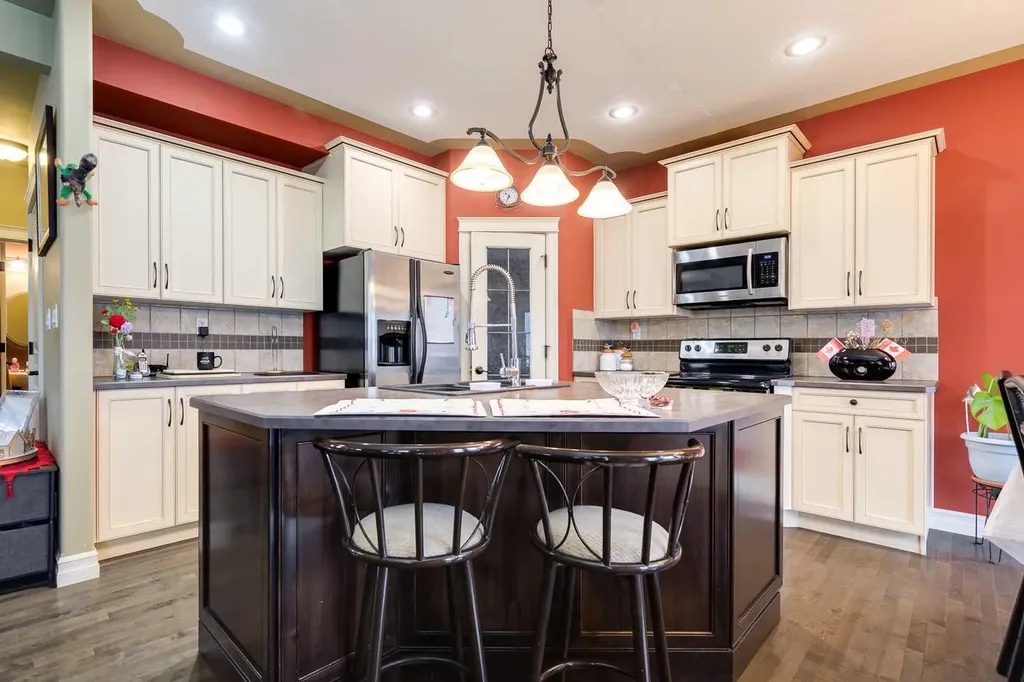 167 Addington Drive Red Deer AB T4R 3L2