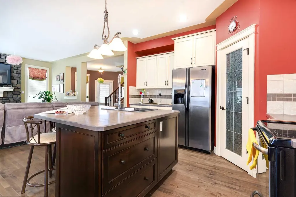 167 Addington Drive Red Deer AB T4R 3L2