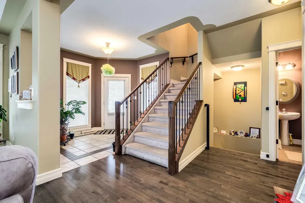 167 Addington Drive Red Deer AB T4R 3L2