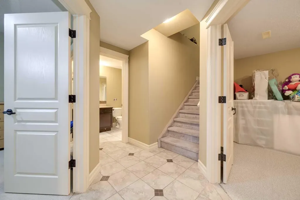 167 Addington Drive Red Deer AB T4R 3L2
