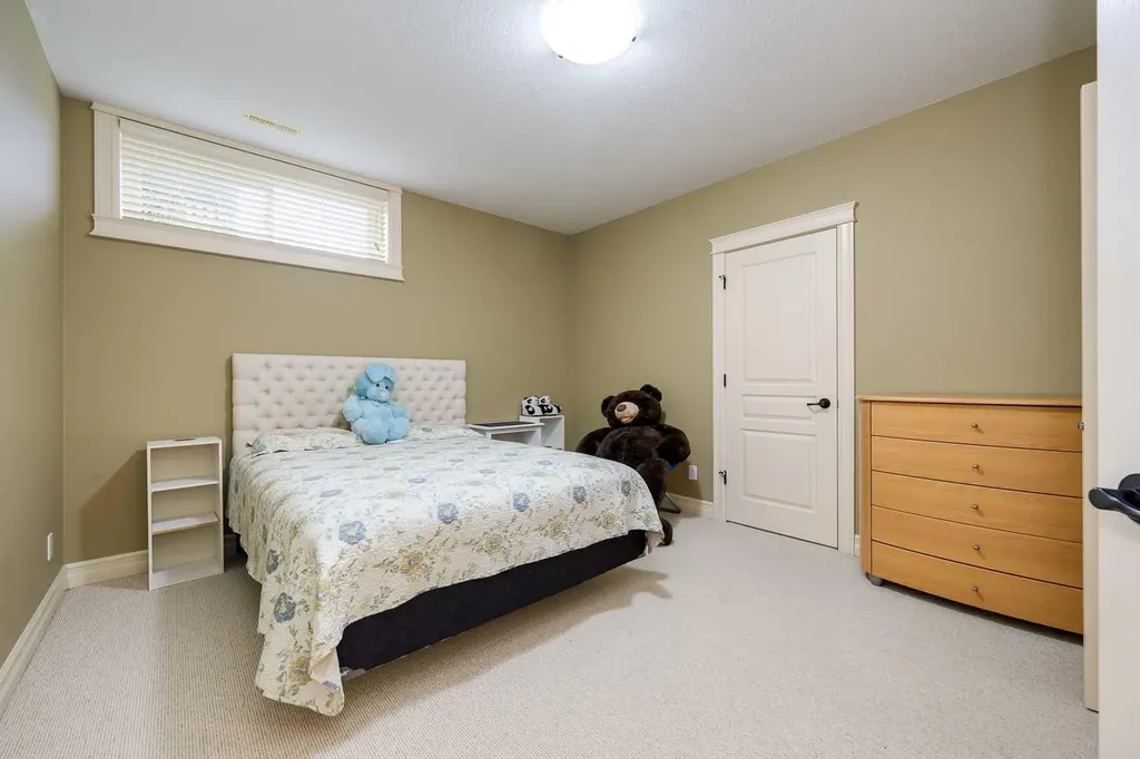 167 Addington Drive Red Deer AB T4R 3L2