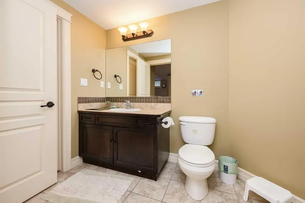 167 Addington Drive Red Deer AB T4R 3L2