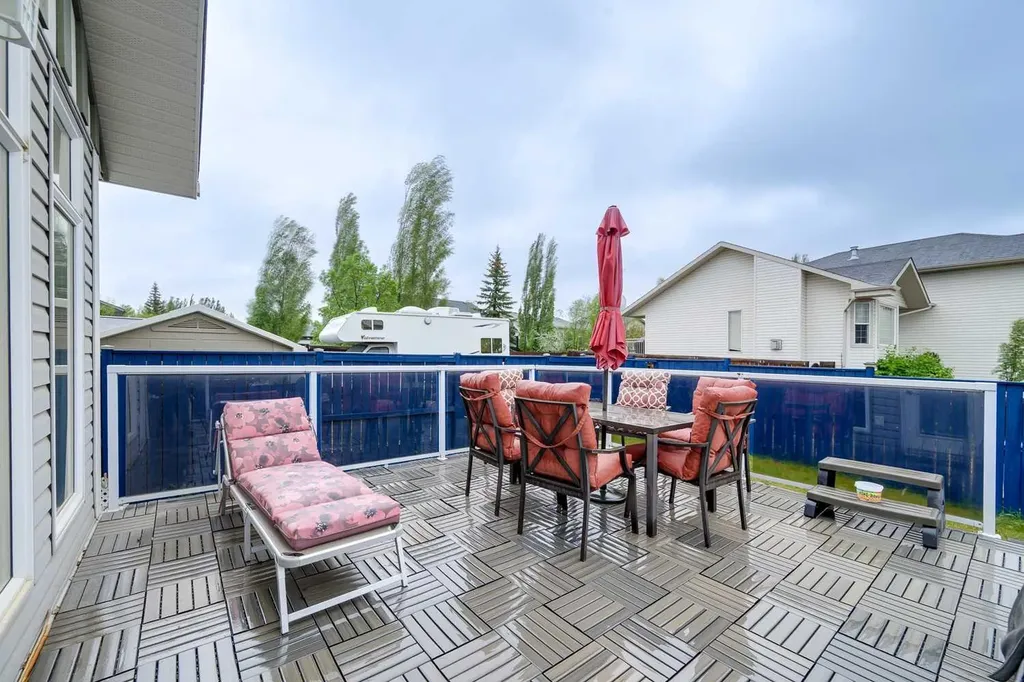167 Addington Drive Red Deer AB T4R 3L2