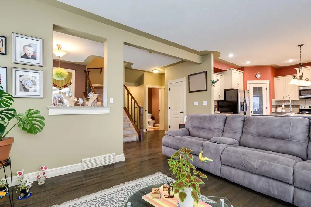 167 Addington Drive Red Deer AB T4R 3L2