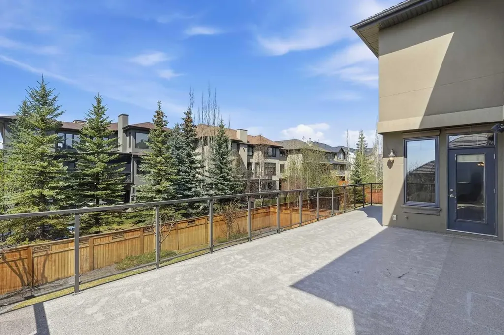 109 Aspen Ridge Place SW Calgary AB T3H0J6