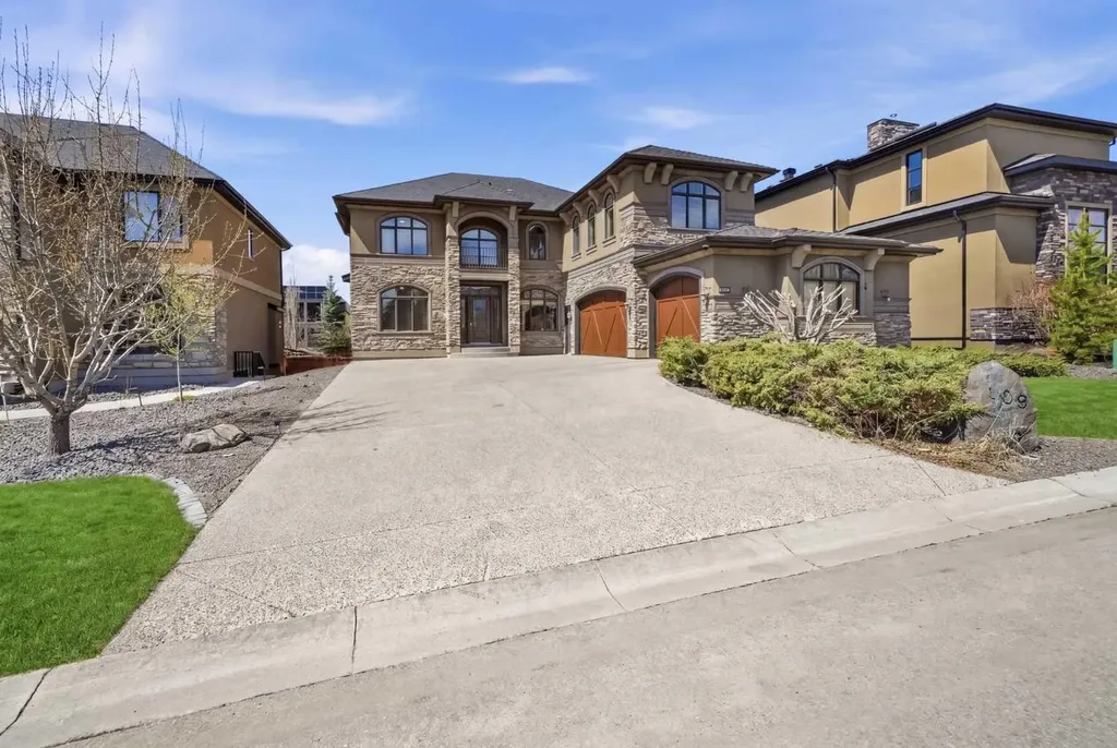 109 Aspen Ridge Place SW Calgary AB T3H0J6