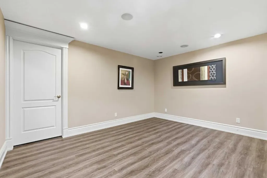 109 Aspen Ridge Place SW Calgary AB T3H0J6