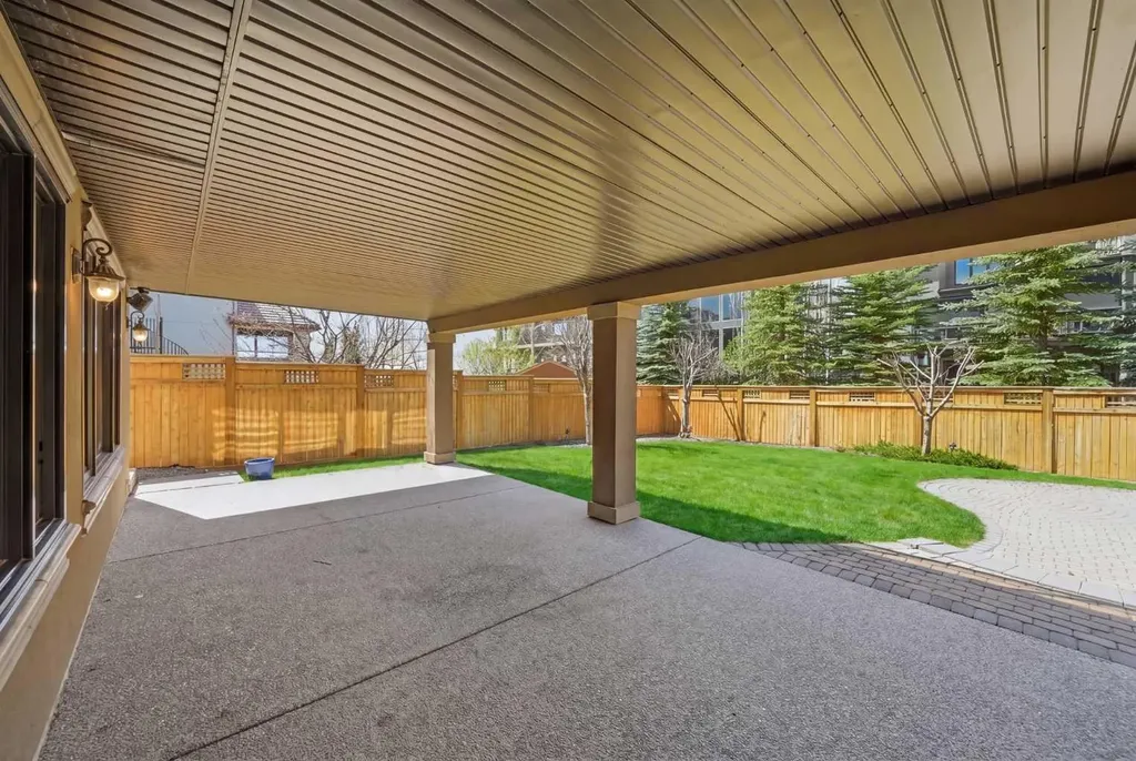 109 Aspen Ridge Place SW Calgary AB T3H0J6